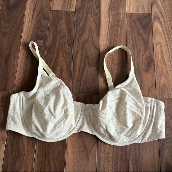 SKIMS Cotton Jersey TShirt Bra | 46DDD - Picture 2 of 3